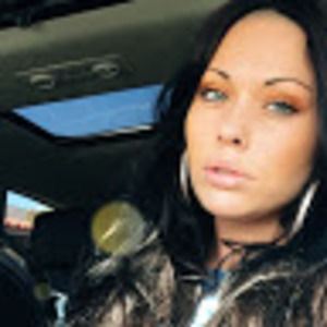 Meet your Posher, Michaela